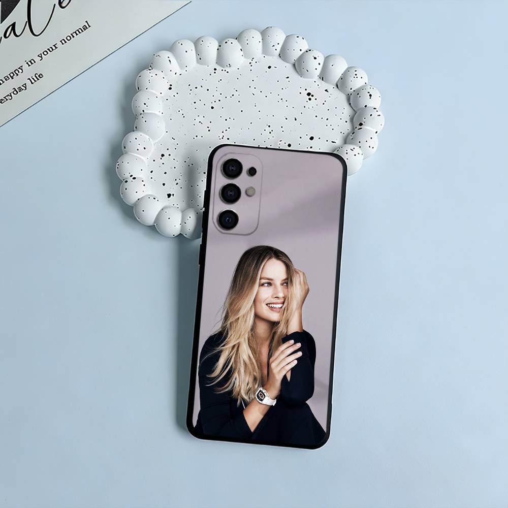 M-R-Margot -Robbie Phone Case For Samsung S25,S24,S21,S22,S23,S30,Ultra,S20,Plus,Fe,Lite,Black Soft Silicone