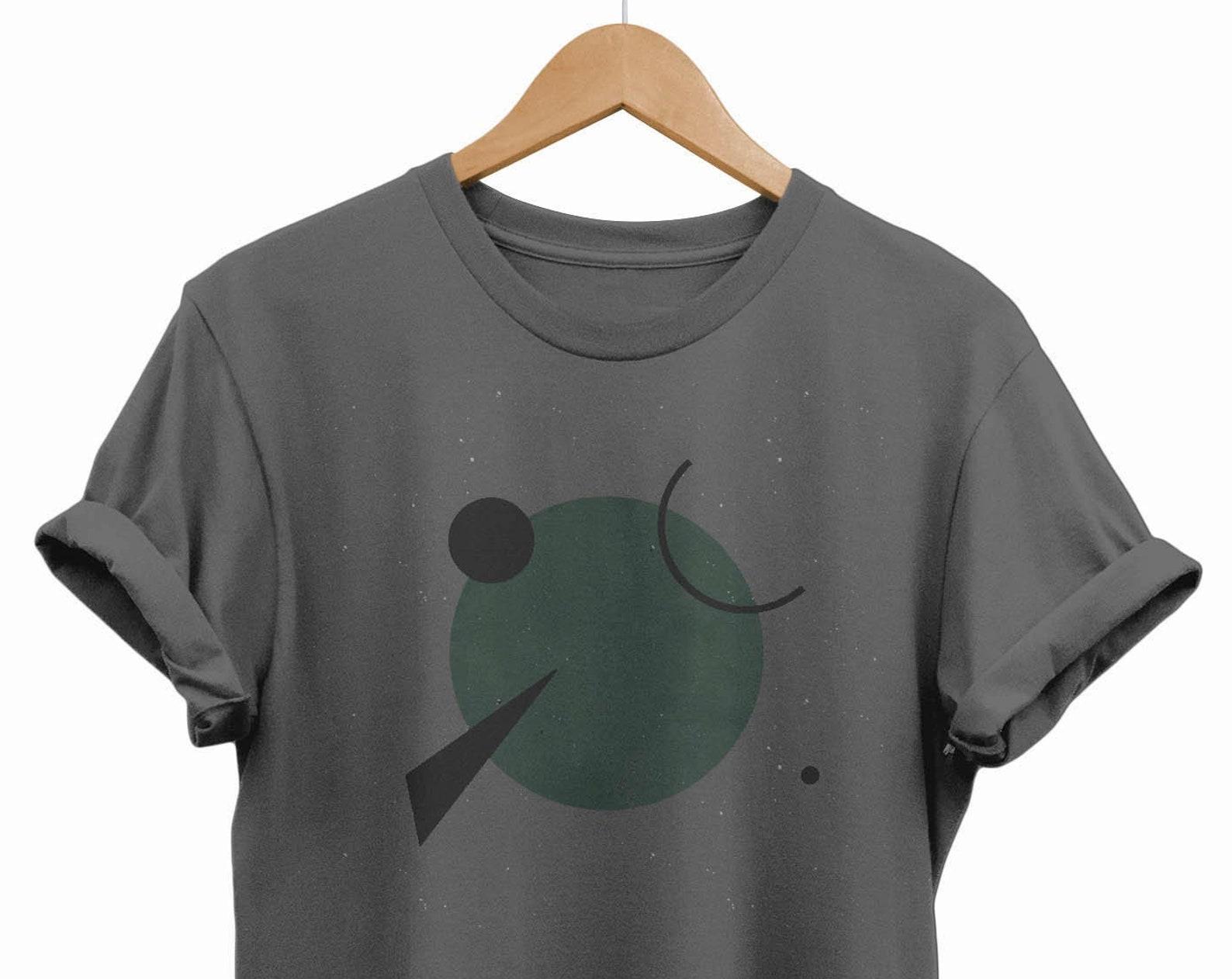Abstract Geometric T-Shirt: Modern Art Graphic Tee XL