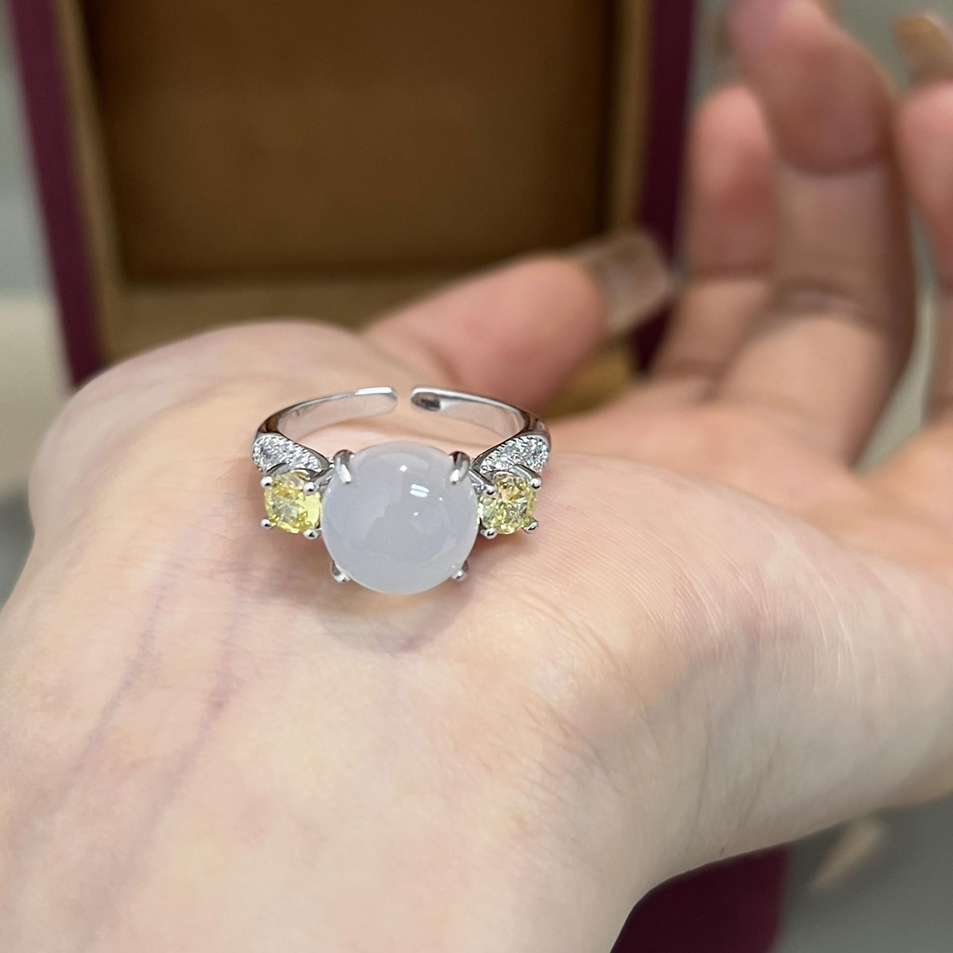 

Новые кольца в китайском стиле с натуральным халцедоном и желтым бриллиантом для женщин, простые круглые белые кольца, свадебные украшения resizable