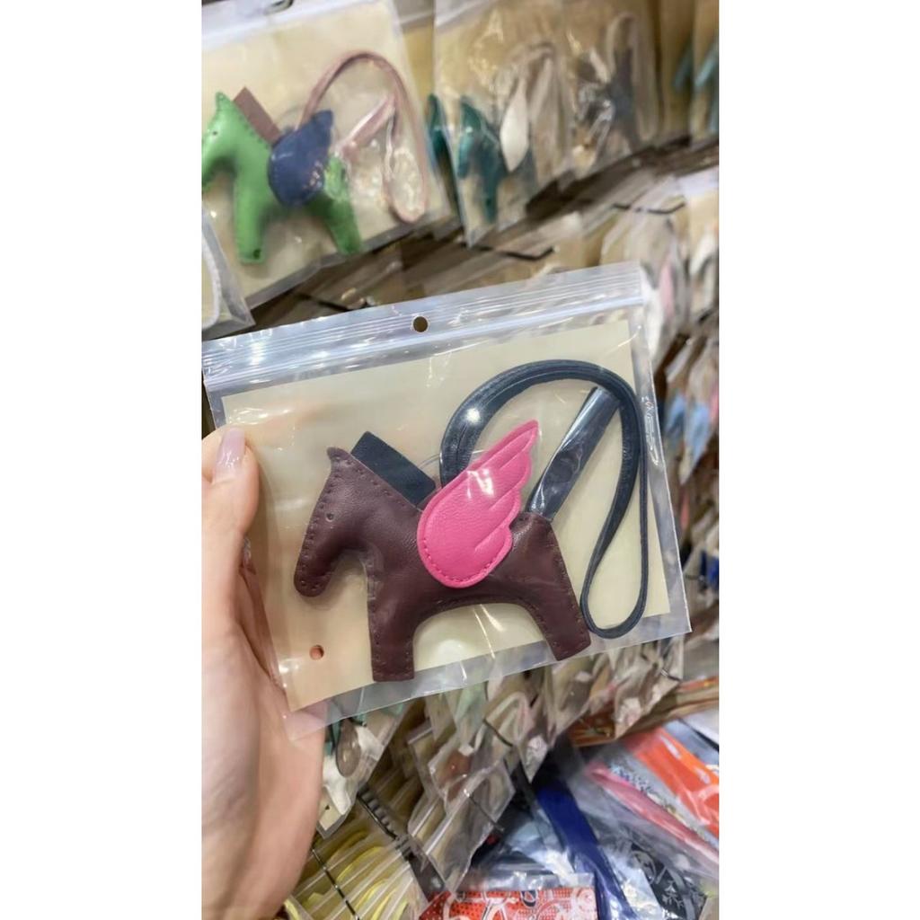 [Jahr des Pferdes] Taschenanhänger, Erfolg, Accessoires, bald Geld, Autoanhänger, Schlüsselanhänger, Lammfell Vollleder