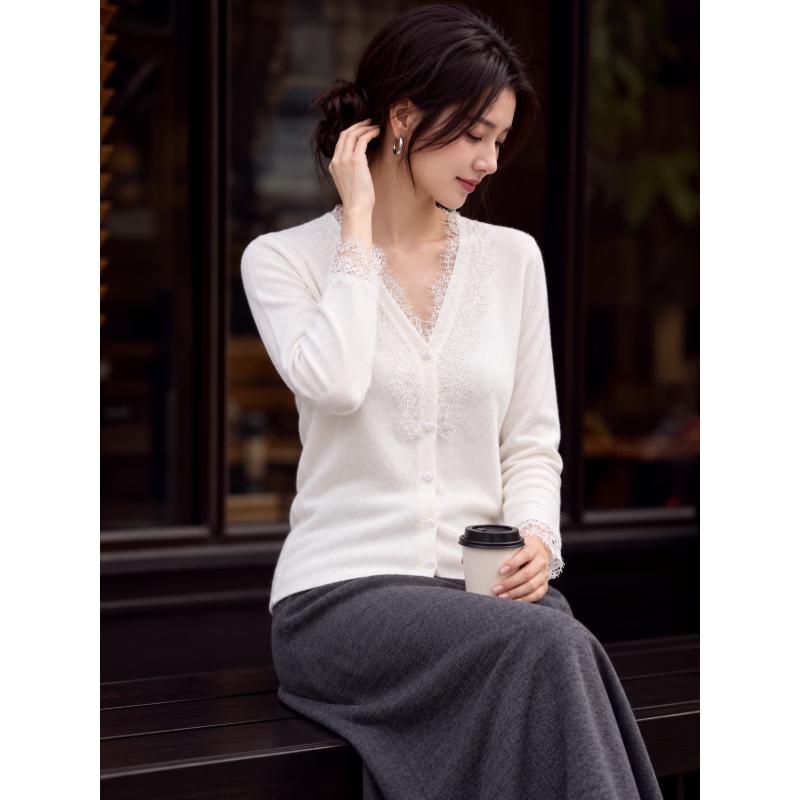 Basic House Women's V-Neck Lace-Trim Long-Sleeve Knit Top