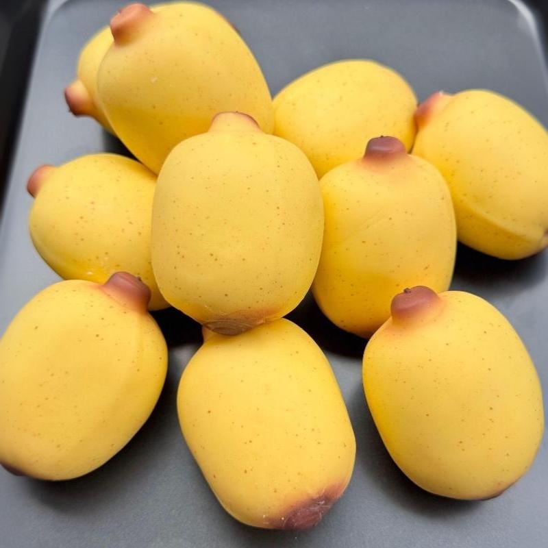 1Pcs Slow Rebound Anxiety Relief Fidget Gadget Simulated Crispy Mini Sesame Banana Squeeze Handmade Stress Relief Toy