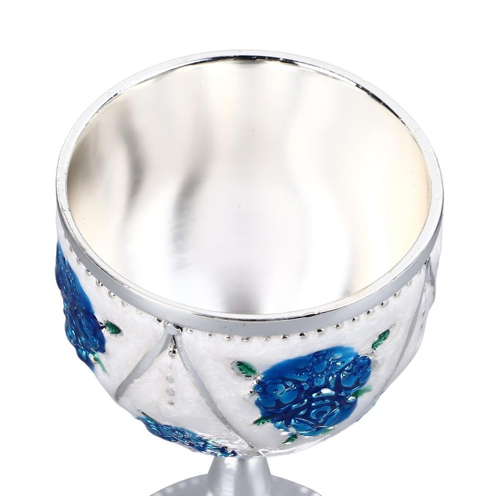 2pcs Alloy Vintage Metal Wine Cup Golden White Red Retro Metal Wine Cup Tabletop Decorations