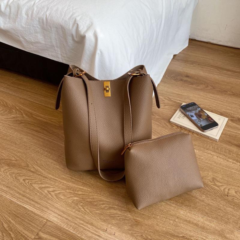 Korean Style Relaxed Shoulder Bag Spring Pu Bucket Bag Minimalist Horiztal Square Magnetic Snap Bag Solid Color Cross Body Bag