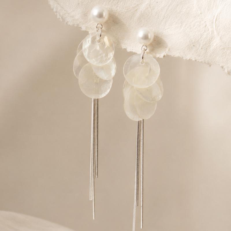 Shell Pearl Drop Earrings Silver Tassel Chain Lightweight Fashion Jewelry For Women Elegant Minimal Style For Daily Wear Party Wedding
