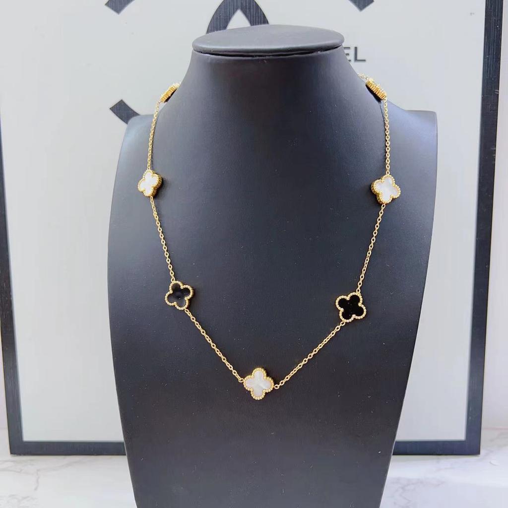 Lucky Four Leaf Grass High Grade Titanium Steel Necklace