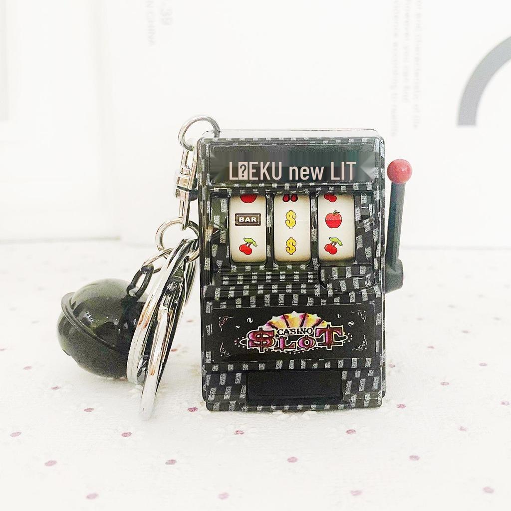 Creatieve Capybara Fruit Loterij Sleutelhanger Speelgoed: Mini Sieraden Model Spel