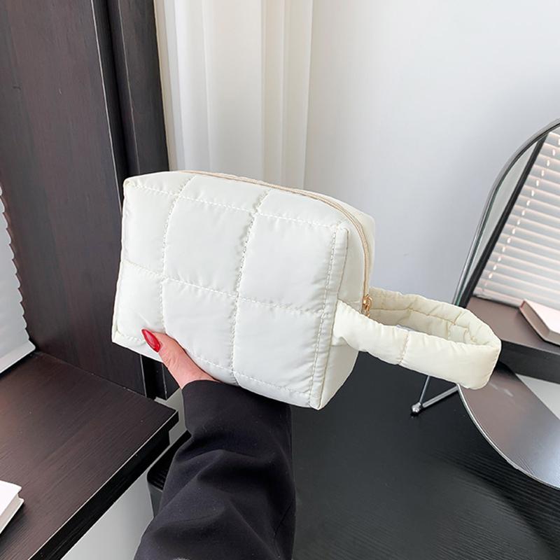 Simple Women Puffy Quilted Padded Makeup Storage Bag Space Cotton Clutches Zipper Solid Color Small Cosmetic Handbag MIT