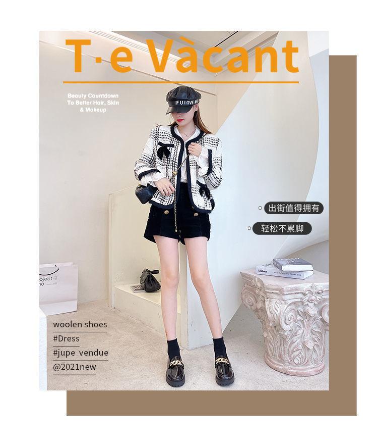 Round Head Chain Shallow Mouth Single Shoes 2025 Patent Leather Retro Casual Platform Fashion Loafers Jk Small Leather Shoes Women's Tide