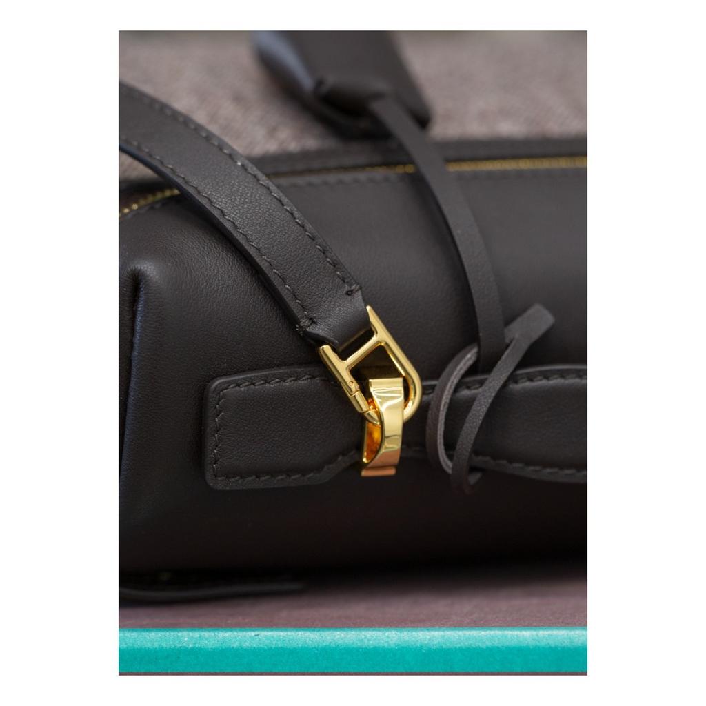 2026 Neue Oberleder Rindsleder Brotdosen Tasche Lao Qianfeng Damen Handtasche Abendtasche Lässige Große Kapazität Umhängetasche