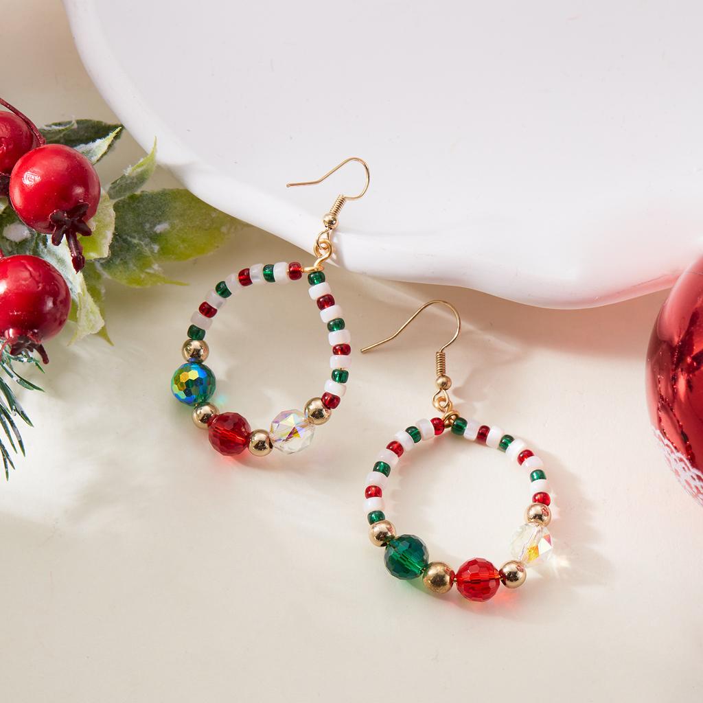1 Pair of Festive Christmas Tree Earrings, Fashionable Women's Snowflake Earrings Gifts. Dangle Earrings Luxurious Style, Perfect for Holiday Parties