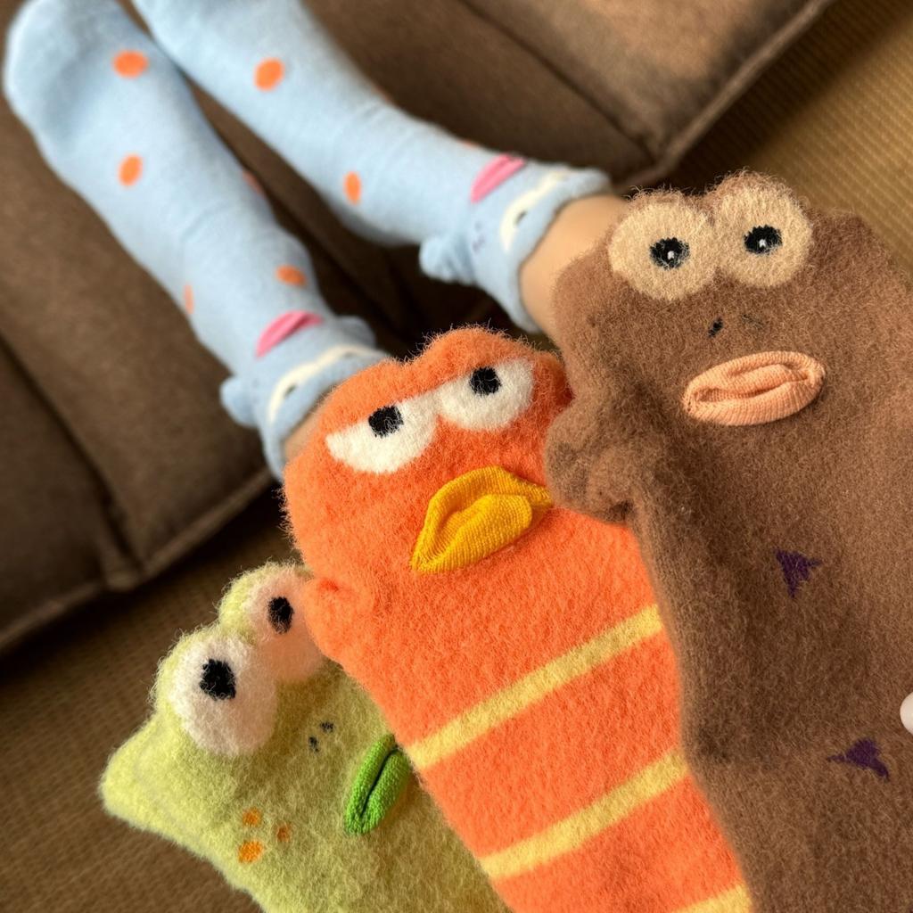 Cartoon Plush Mid Calf Socks Big Eye Couple Funny Keep Warm Clownfish Color Block Soft Autumn And Winter Women Casual Home Socks