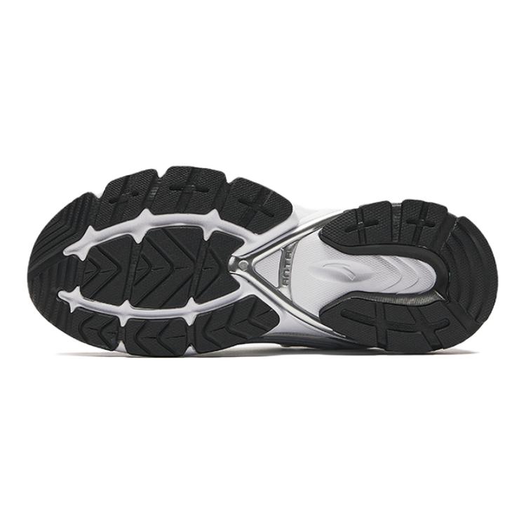 Anta Kids Fiery Fabric Comfortable Versatile Non-Slip Wear-Resistant Low-Top Running Shoes Kids Running Shoes White 312438804-5