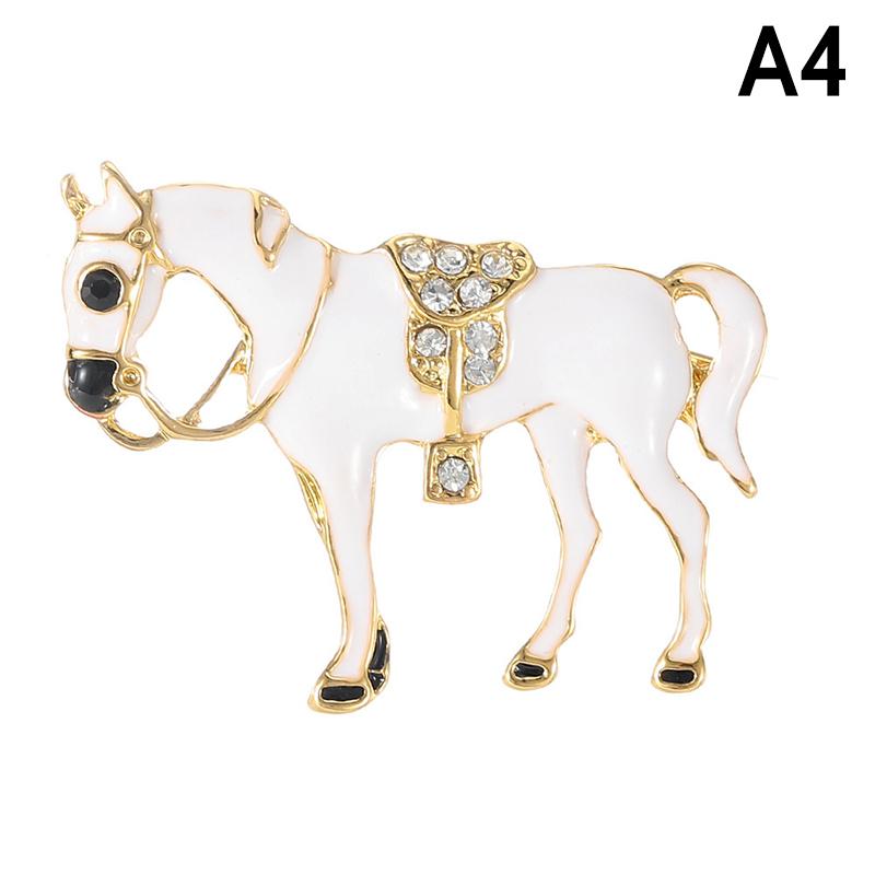 

Fashion Classic Rhinestone Alloy Horse Brooches For Women Zodiac Animal Horse Pins Casual Party Jewelry Accessories New Year A4