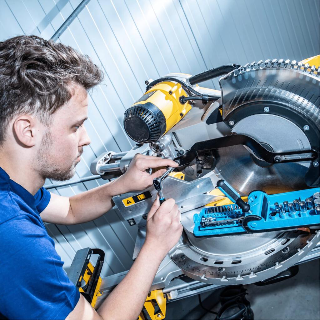 HAZET Smart Case Socket Wrench 10 Hex Sockets 21 Bits Ratchet Chrome Plated Professional Tool Set with Compact for Imported in 856-1HP Set, 38-piece,