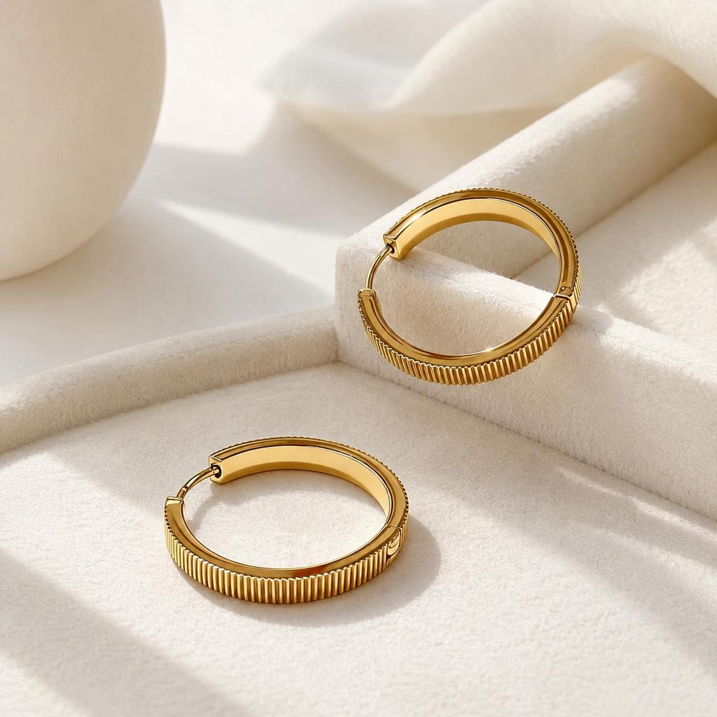 Trendy Stainless Steel Large Hoop Earrings: Exquisite, Personalized, Light Luxury High-End Ear Hoops