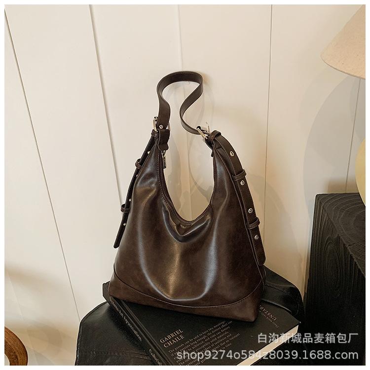 Retro Large-capacity Bag Women's 2025 Autumn and Winter New High-end Texture Bucket Bag Fashion Shoulder Bag Messenger Bag
