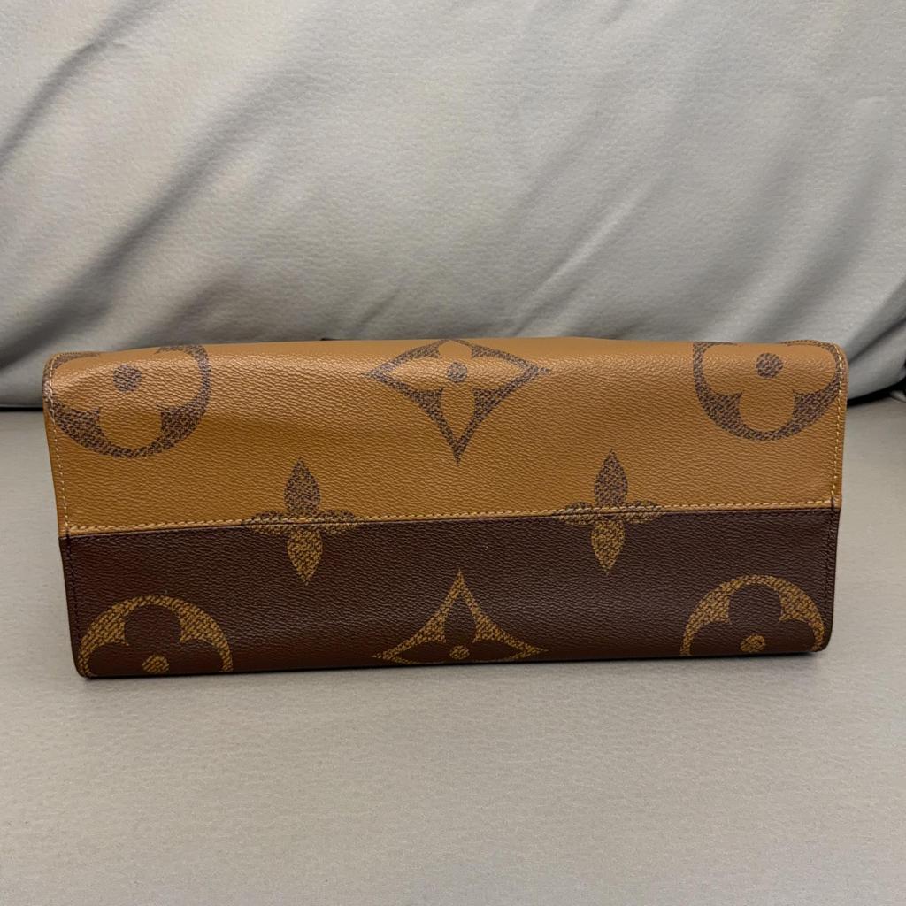 [Pre-Owned] Louis Vuitton Onthego MM 'Brown Giant Monogram/Brown Monogram Reverse Canvas' - Very Good #8PEVEW