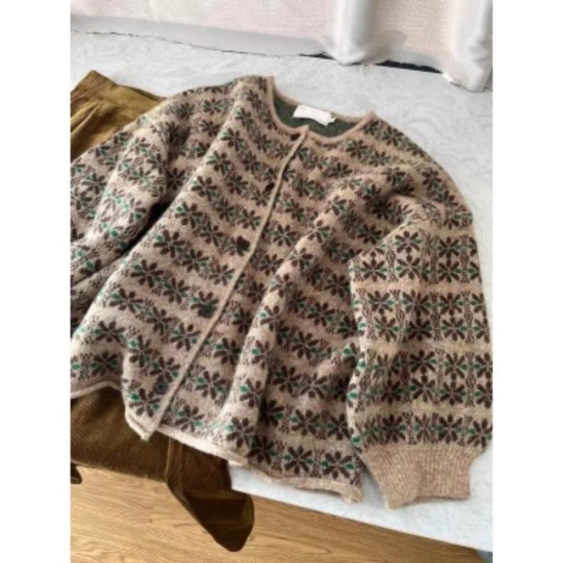 Women's Retro Floral Jacquard Cardigan Sweater - Vintage Loose Knitwear for Spring & Autumn 2025