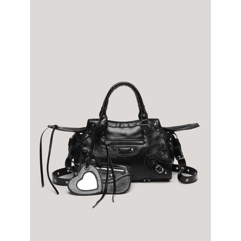 

South korea Niche Sweet Cool Gyaru Motorcycle Bag Women Retro Rivet Handbag Commuter All-Match Shoulder Messenger Bag Fashion Black