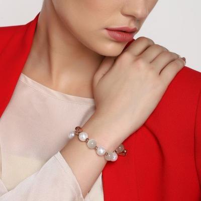 Flower Modal Pendant Bracelet with Flux Pearls