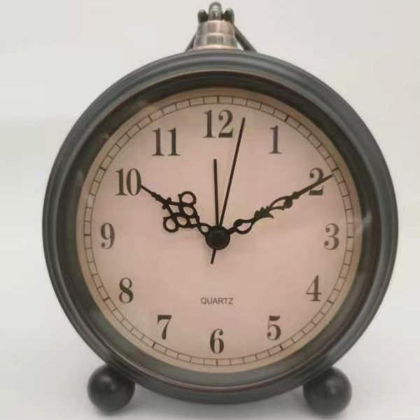 Metal Silent Alarm Clock Retro Creative Bedside Clock Silent with Light