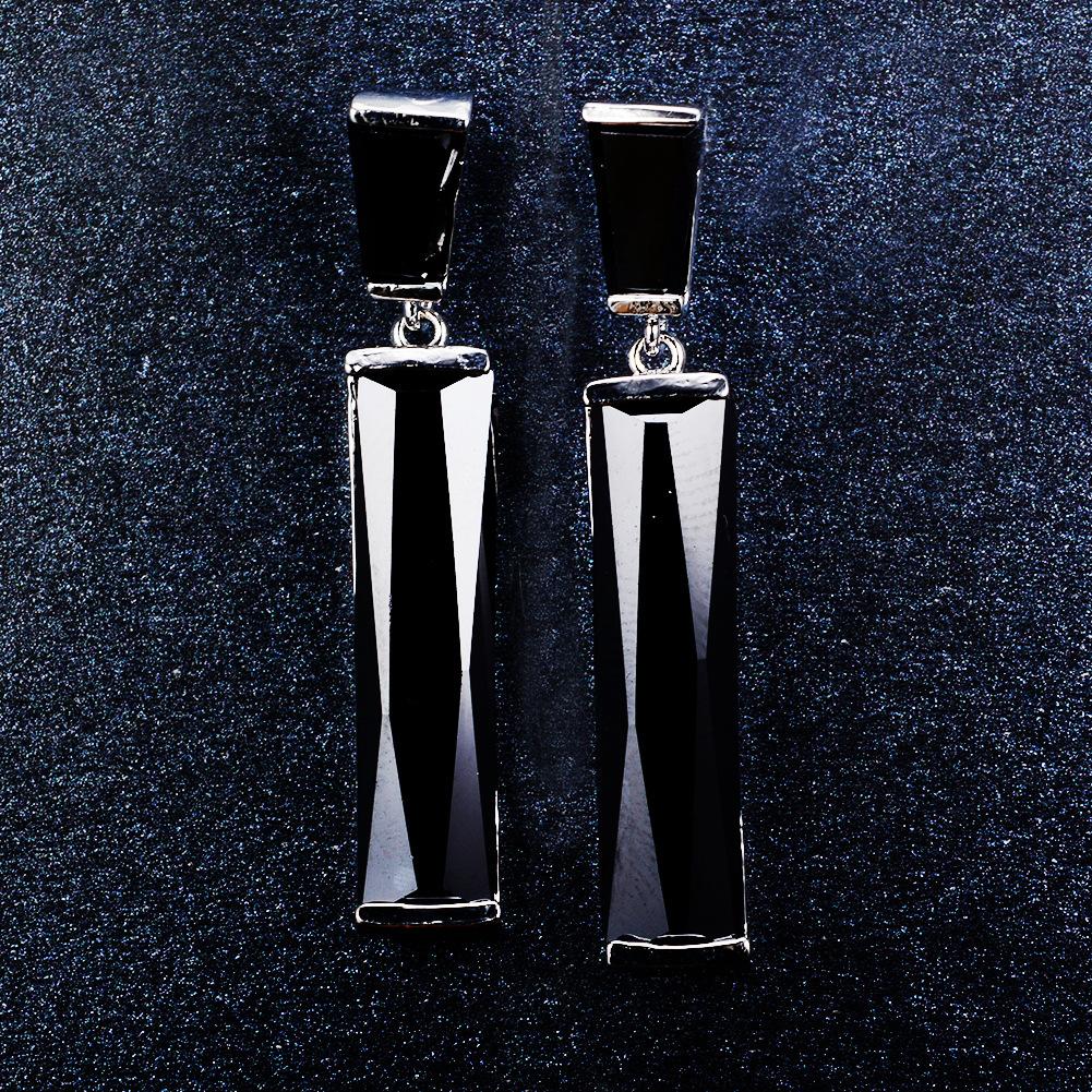 Hot Selling Geometric Long Earrings Fashionable Simple and Versatile Earrings