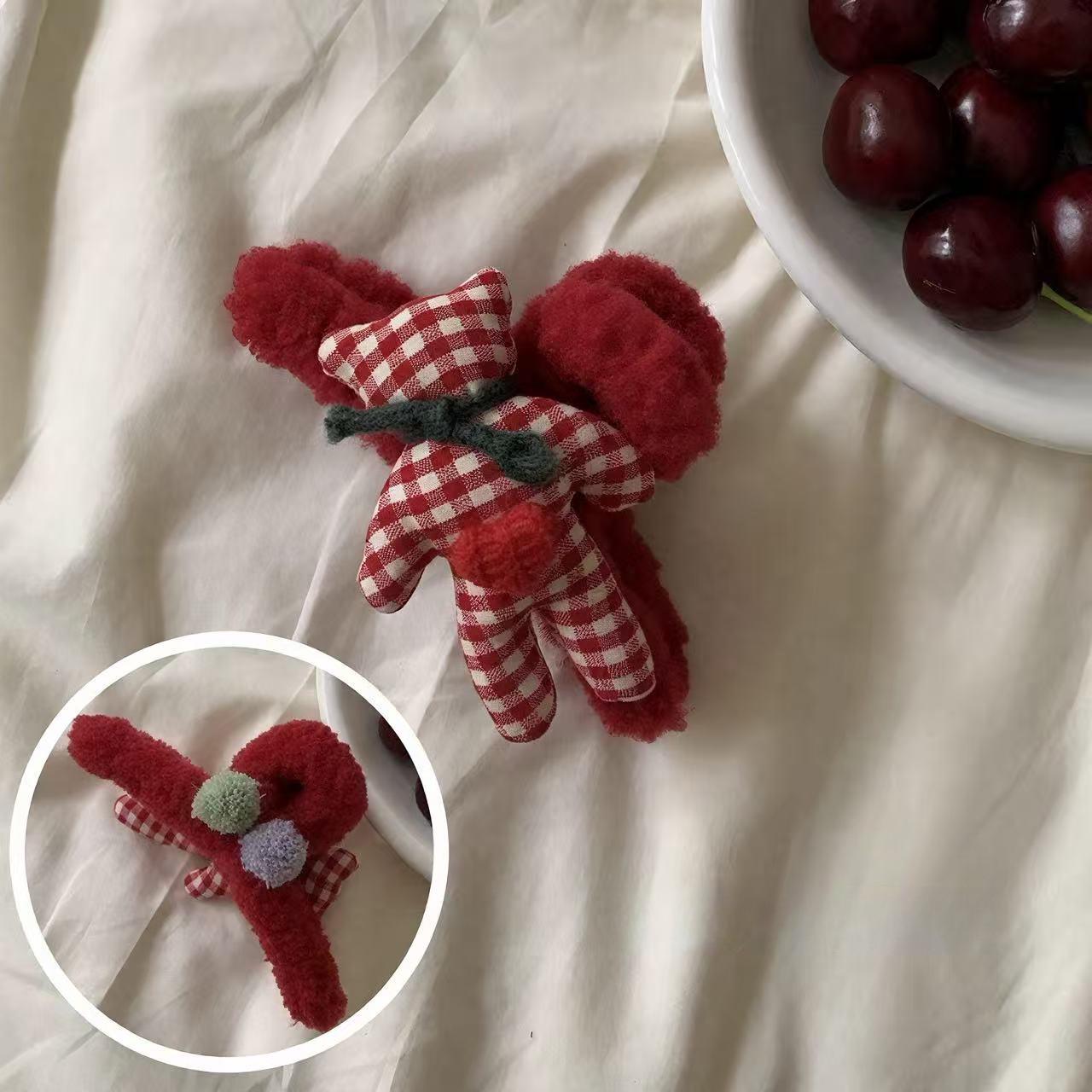 

Пушистая красная клетчатая заколка-краб в виде плюшевого мишки - Рождественский и новогодний аксессуар для волос