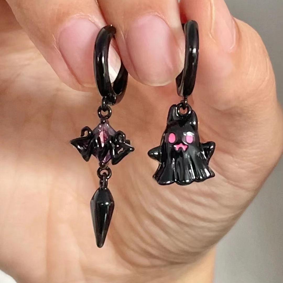 

Xiaohongshu Black & White Asymmetrical Ghost Earrings - Cute, Hypoallergenic, Niche Style