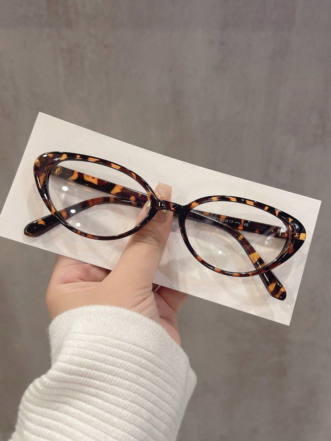

1pc Women s Burgundy Cat Eye PC Frame Plain Color Full Frame Rivet Fashionable Casual Flat Glasses