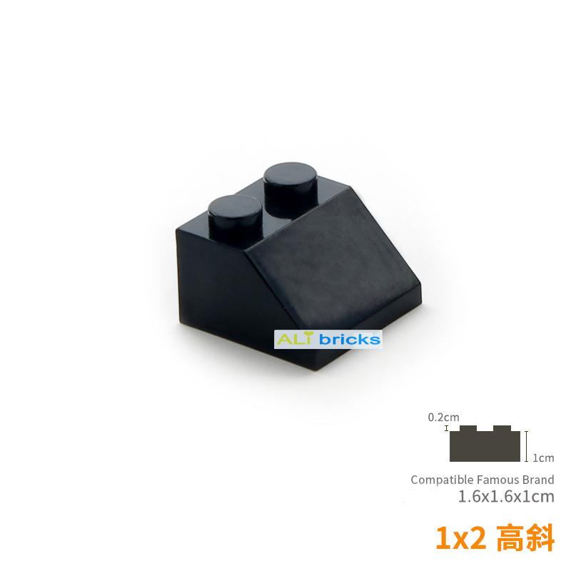 100pcs DIY Building Blocks Thick Figure Bricks Slope 2x2 Educational Creative Size Compatible With Plastic Toys for Children