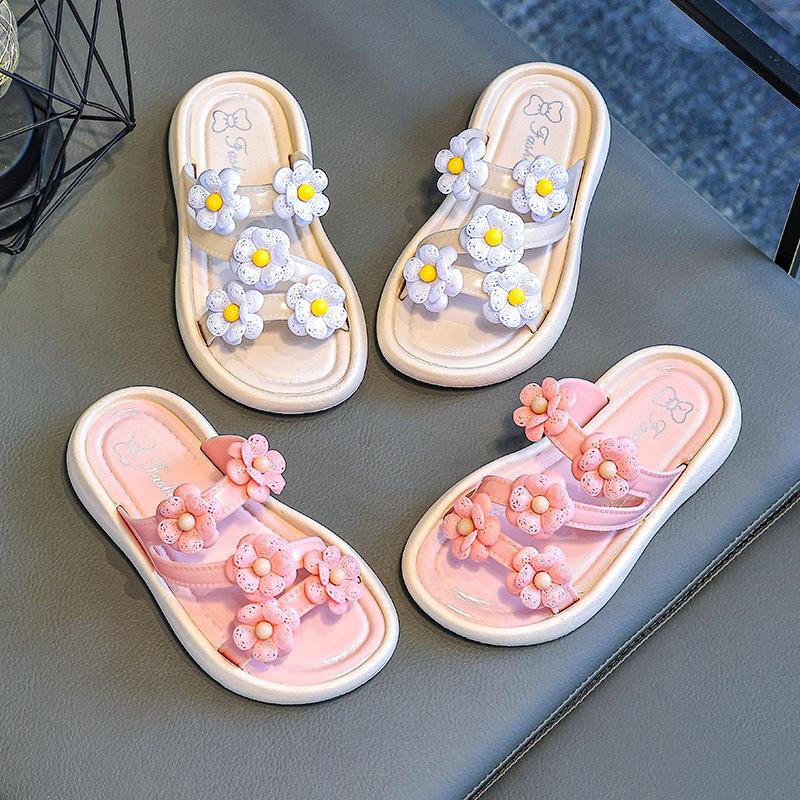 2025 Summer Girls' Non-Slip Cartoon Floral Slippers with Soft Sole and Quirky Texture
