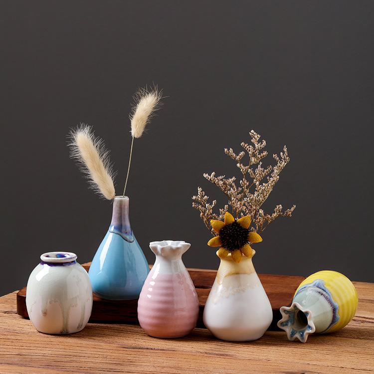 Creative Small Ceramic Vase for Flower Arrangements - Ideal for Living Room, Office, or Coffee Table Decor