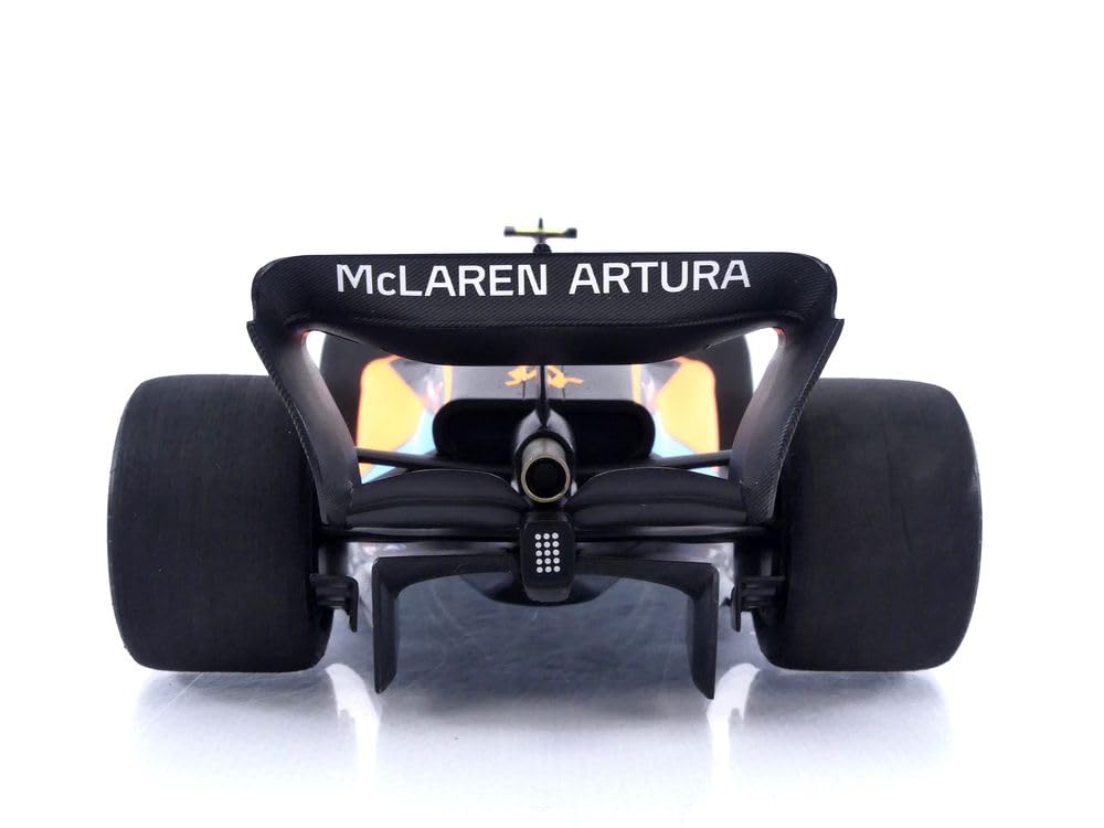 Minichamps Scale McLaren F1 MCL36 Norris Bahrain GP 2022 Finished Product 1/18