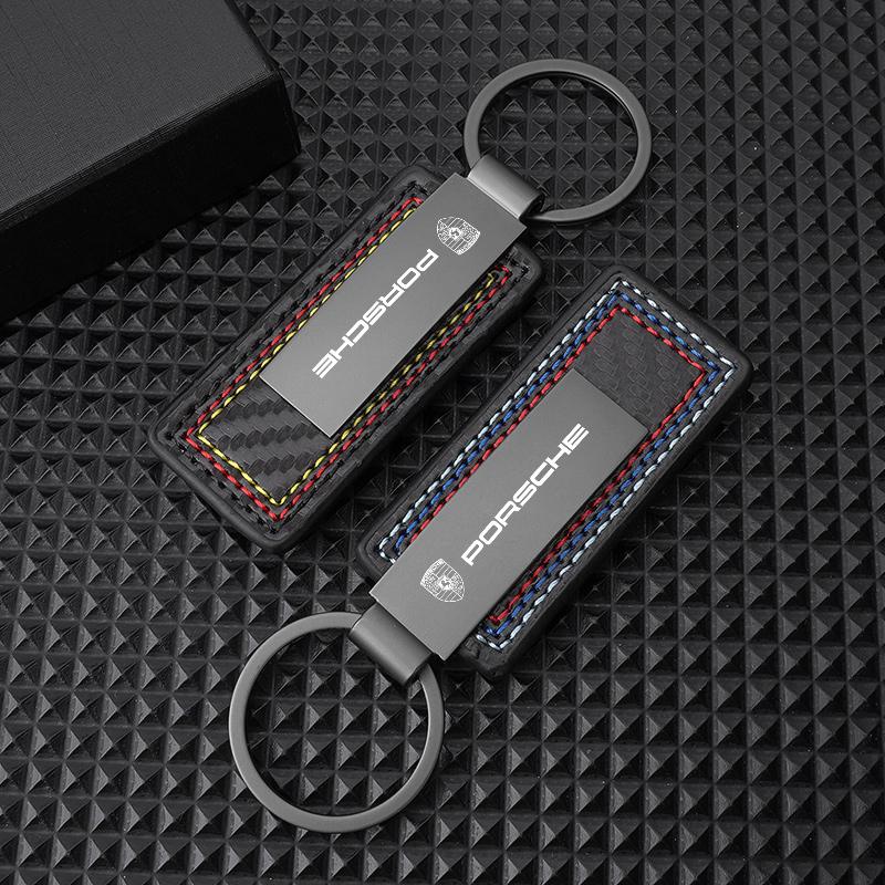 UXOM4 Car Emblem Key Chain Metal Keyrings Chains For Porsche Cayenne Panamera Macan 911 718 Taycan Boxster Cayman 918 Pajun Accessory
