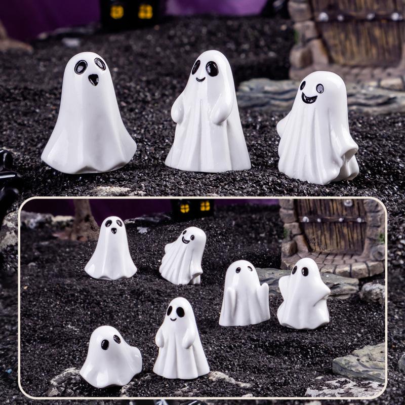 Halloween White Ghost Ornaments DIY Resin Craft Decor, Cute Miniature Statue for Home Tabletop, Spooky Party Decoration