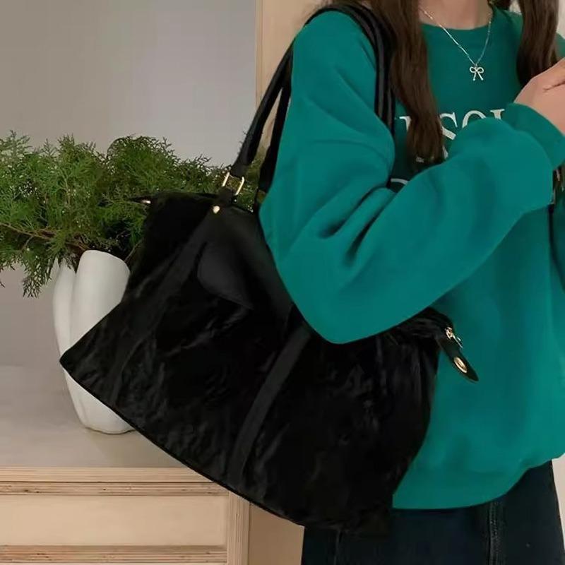 Short-haul travel bags, luggage, fashion and lightweight handbags, swimming business travel fitness storage bags, large-capacity shoulder bags