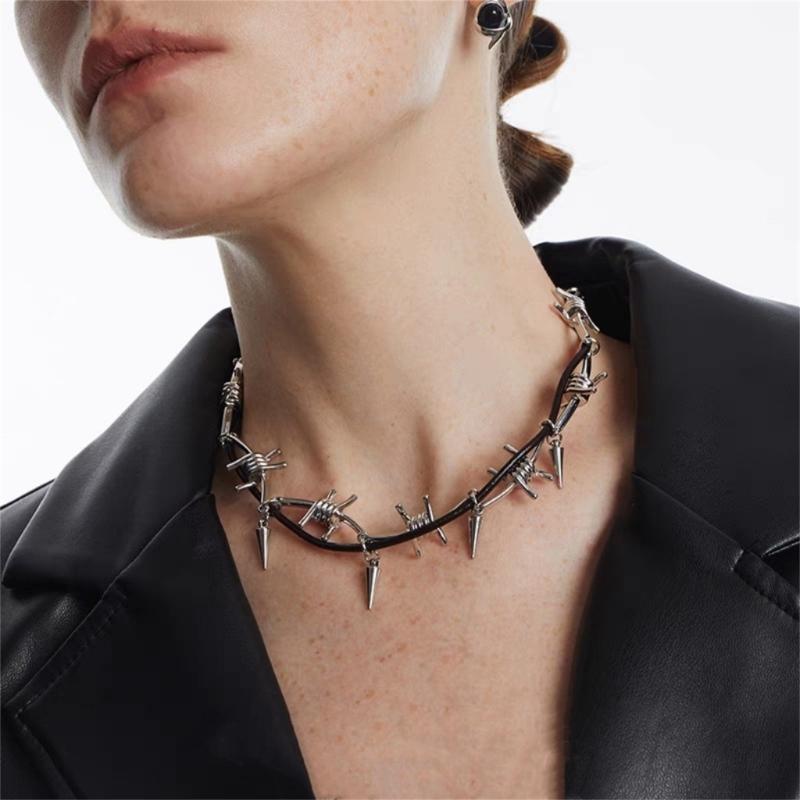 Stylish Gothic Thorn Necklace Adornment Perfect for Punk Style and Trendsetters Seeking Unique Accessories