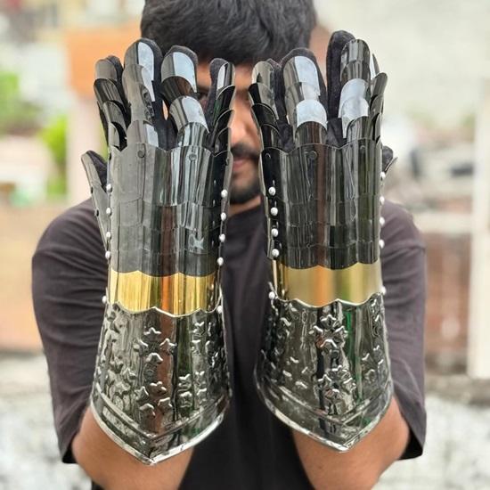 

Перчатки-наручи в стиле Ренессанс, черные, с зеркальной отделкой, доспешные перчатки для фэнтези-фестивалей, LARP, эпических игровых мероприятий