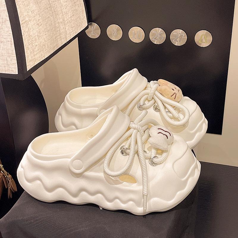 Niche Design Hole Shoes for Women In 2025 New Summer Wear Thick Soles To Increase the Height of Two Women Wearing Bag Head Cool Slippers