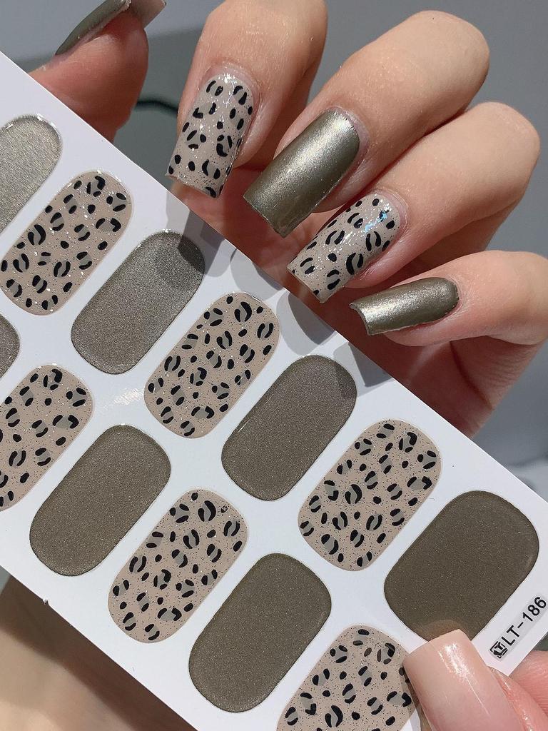 High-Quality Autumn/Winter Leopard & Zebra Print Nail Stickers LT184
