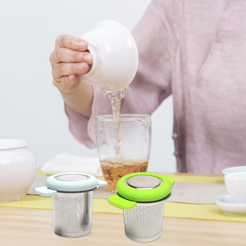 Heat Resistant Teas Strainer with Folding Handle 304 Stainless Steel And Silicone Materials Brewing Basket with Lid