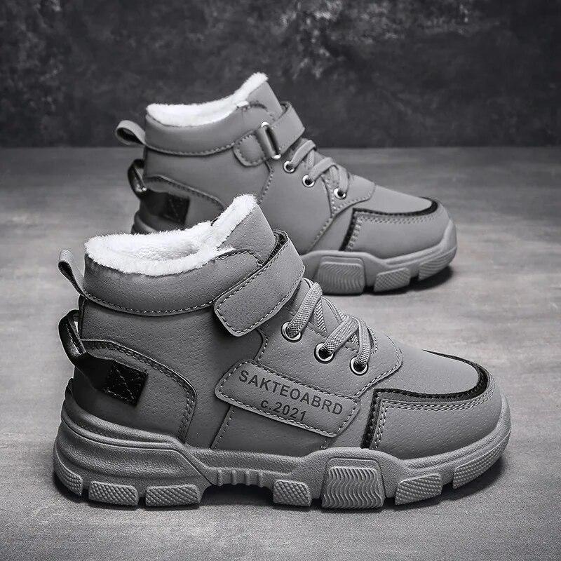 Vinter barnestøvler Gutter Pluss Cashmere Thicken Varme snøstøvler Jenter Sklisikre utendørsstøvler Studentsko Tursko