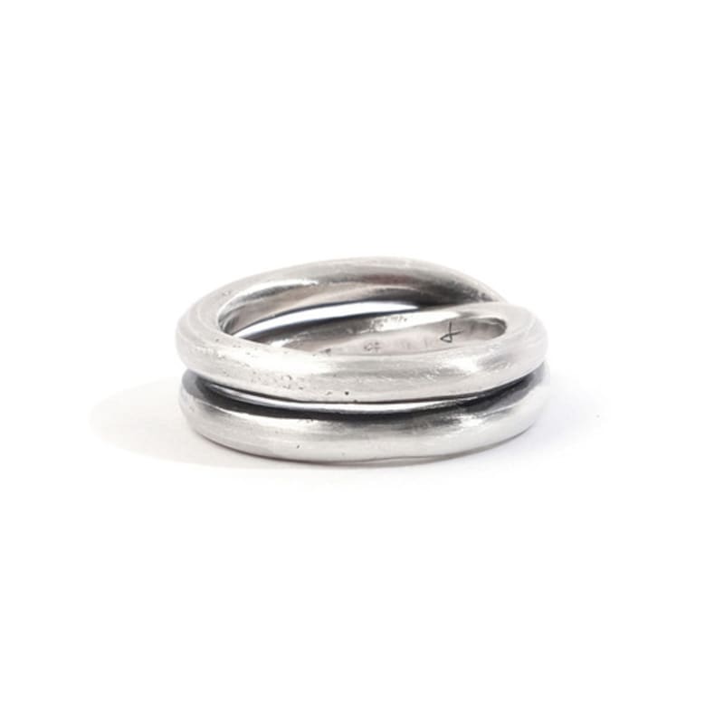 SEWNSWEN SILVER CROSS THICK LINE RING