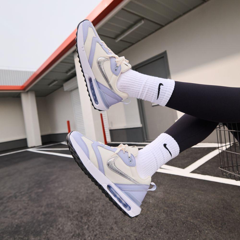

Nike Wmns Air Max Dawn Ghost Metallic Silver 38.5