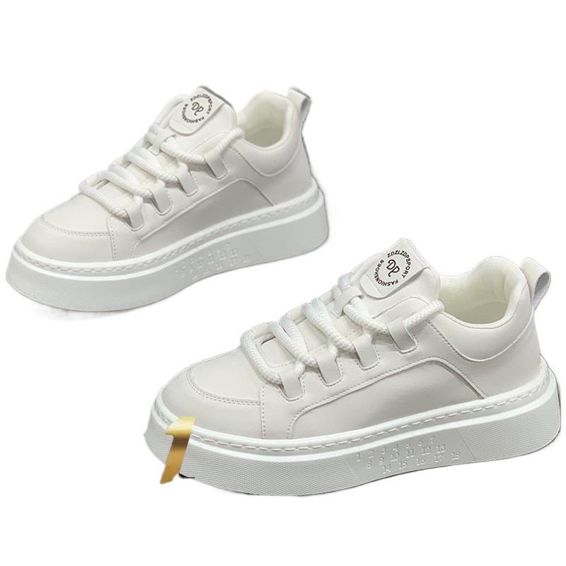 Jarní pánské boty 2025, nové prodyšné malé bílé boty, pánský trend, všestranná sportovní obuv na platformě, ležérní palubní boty, moderní boty