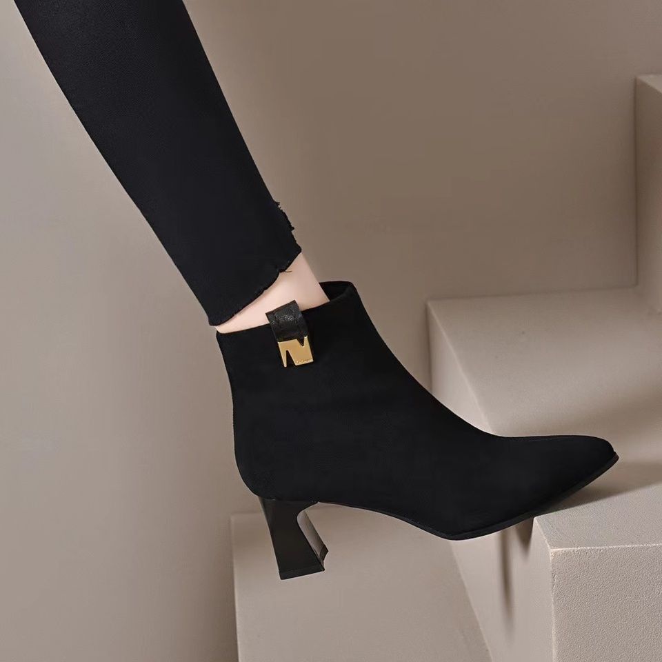 2025 autumn and winter new comfortable thick heel velvet short boots women's pointed foreign gas velvet soft leather frosted high heel fashion boots