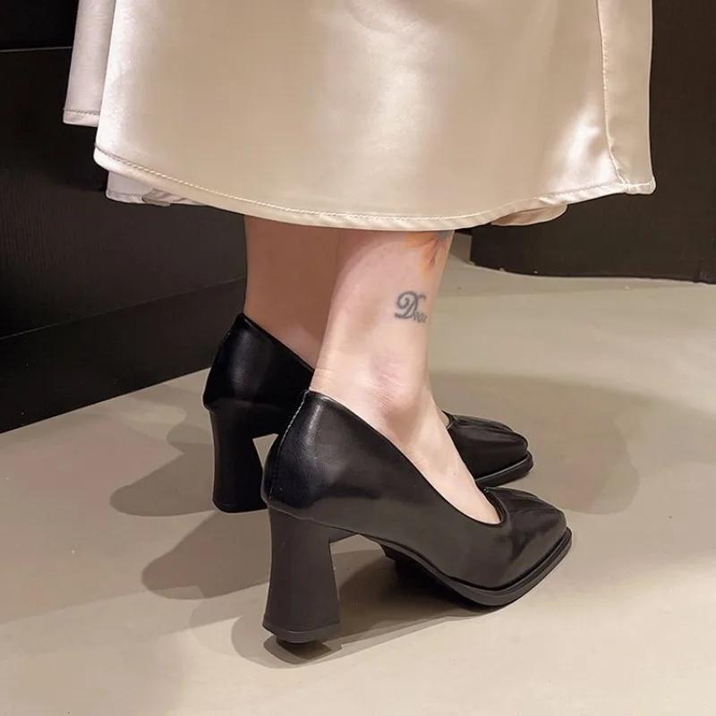 Women Classic Round Toe Black Patent Leather Slip On Square Heel Shoes for Office Lady Casual Hotel Work Pumps Zapatos Mujer A12