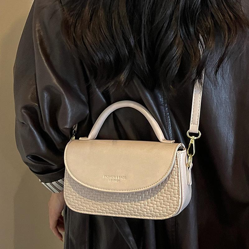 Fashionable Handbag with Exquisite Texture, Women's Bag, Fashionable Small Square Bag, Shoulder Bag