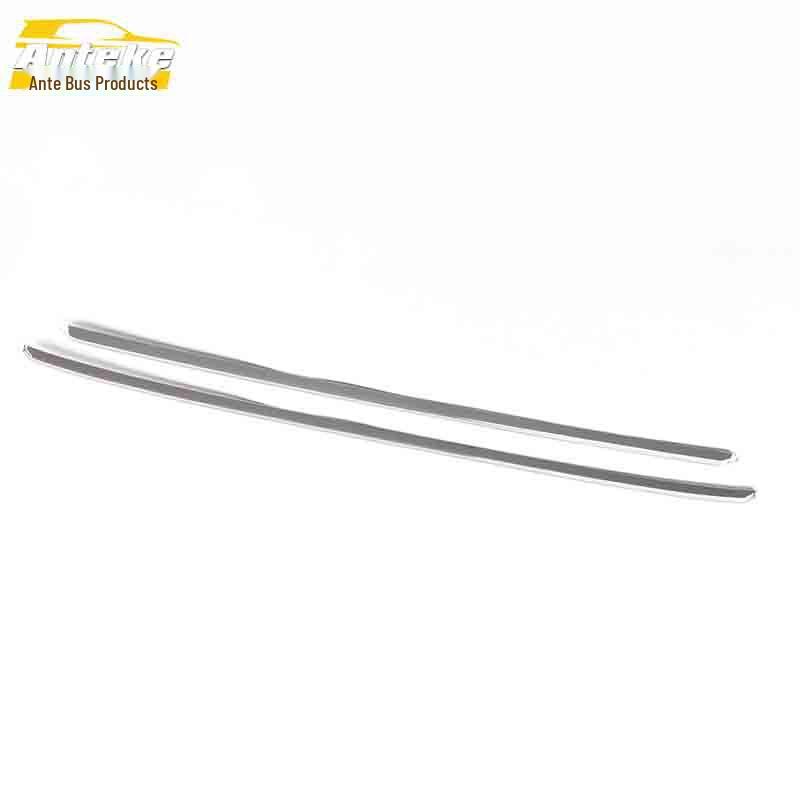 Yusheng S330 Front Grille Trim: Anti-Scratch, Collision-Resistant Bright Strip for Hood Center Modification.